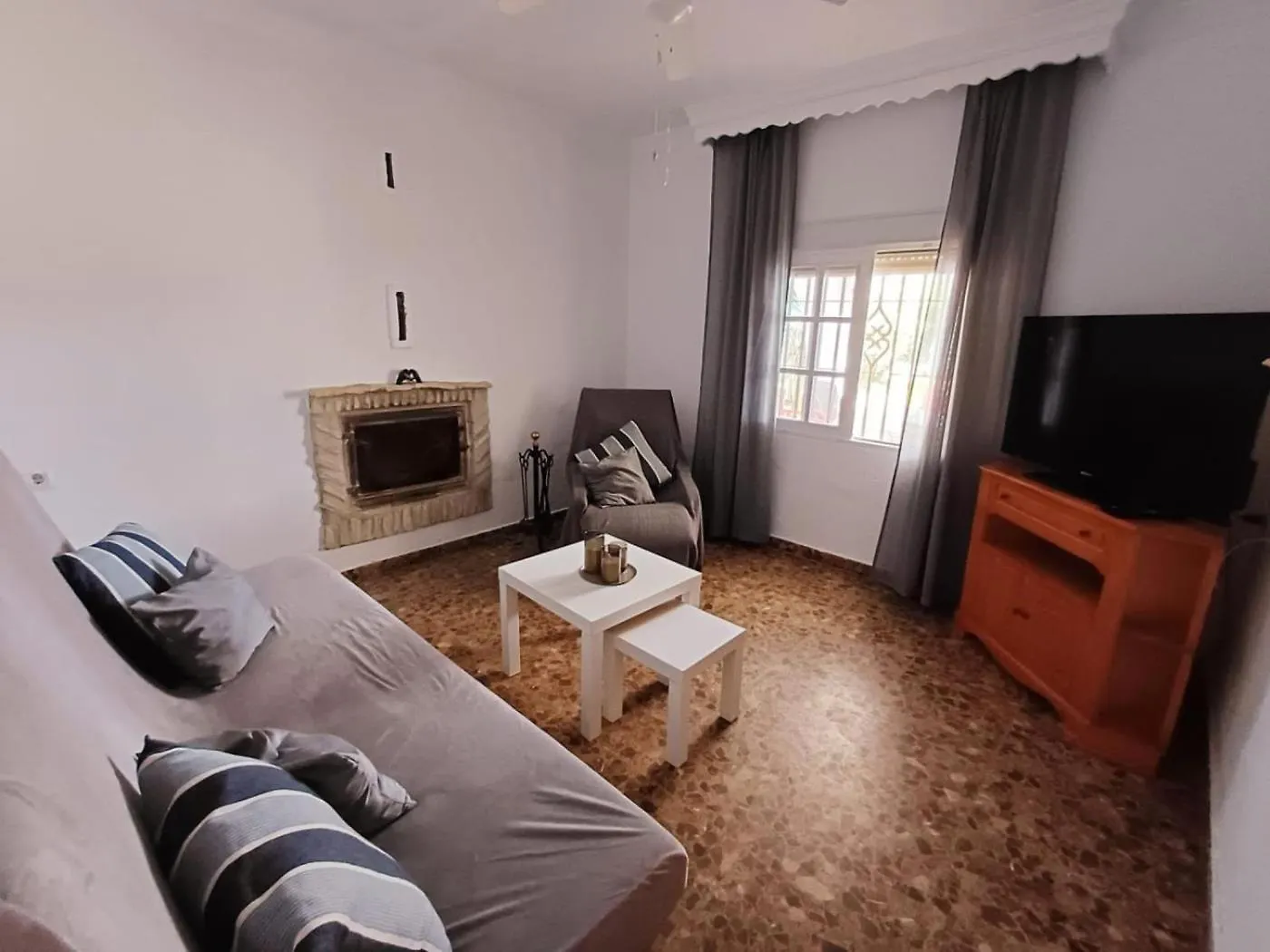 Chalet Con Piscina Privada Jardin Del Sol Solo Familias Y Parejas Conil De La Frontera